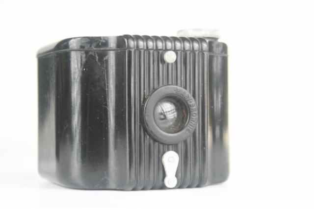 Kodak Baby Brownie. Bakkelieten camera. 127 film. 1934-1941 USA. 1948-1952 Engeland