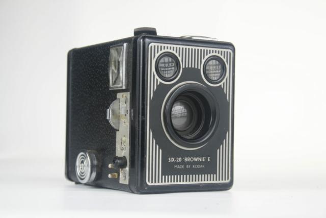 Kodak Six-20 Brownie. Model E. 620 Film Box camera. 1947-1957. Engeland