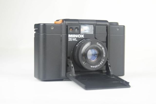 Minox 35 ML. 35mm camera. 1980. Duitsland. Minox 35 ML. 35mm camera. 1980. Duitsland.