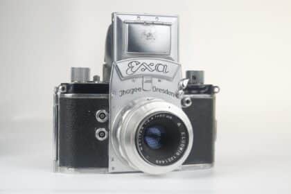 Foto: Exa camera van Exakta