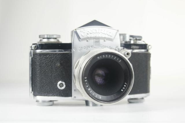 Exakta Varex IIa. Ihagee. 35mm SLR camera. 1958-1960. Duitsland. Exakta Varex IIa. Ihagee. 35mm SLR camera. 1958-1960. Duitsland.