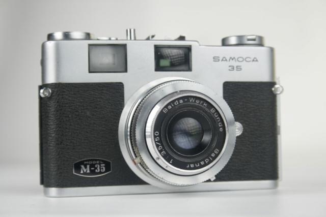 Samoca 35 model M-35.  35mm rangefinder camera. Ca.1960. Japan.