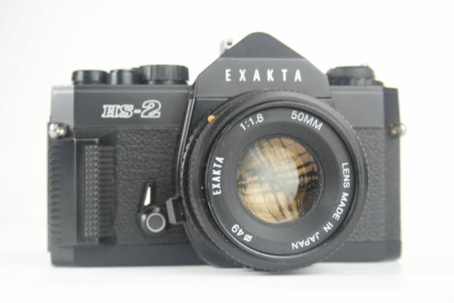 Exakta HS-2. (Gemaakt door Cosina) 35mm SLR camera. 1983-1988. Japan. Exakta HS-2. (Gemaakt door Cosina) 35mm SLR camera. 1983-1988. Japan.