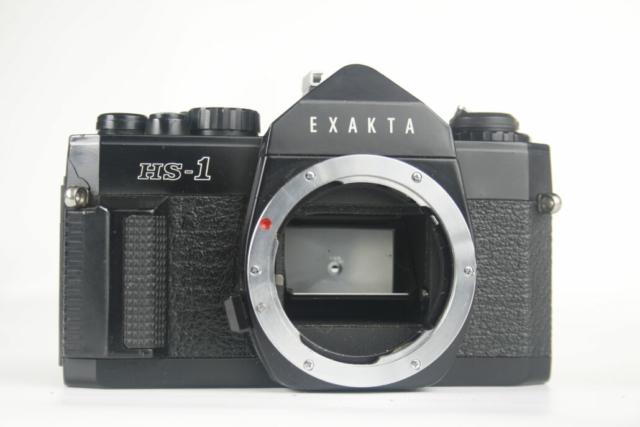 Exakta HS-1. (Gemaakt door Cosina) 35mm SLR camera. 1982. Japan. Exakta HS-1. (Gemaakt door Cosina) 35mm SLR camera. 1982. Japan.