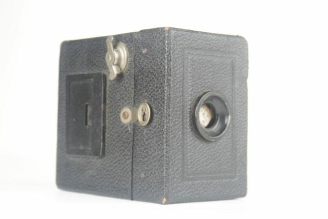 Rekord box camera. 120 film box camera. Rekord box camera. 120 film box camera.