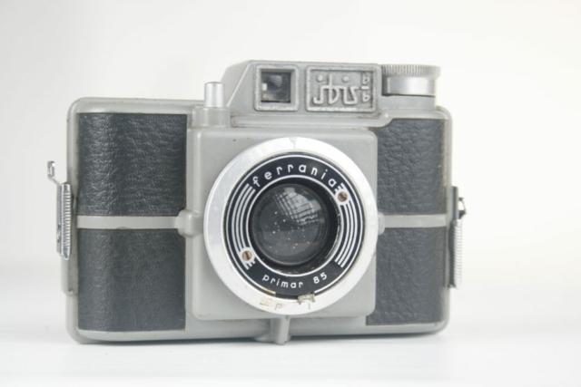 Ferrania Ibis 66.  Viewfinder camera. 120 film. Ca.1955. Italië.