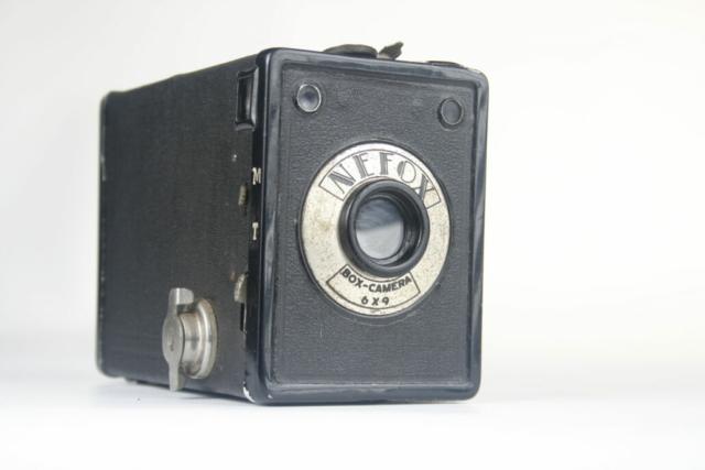 Netotaf Nefox box camera. 120 rolfilm. 1949. Nederland. Netotaf Nefox box camera. 120 rolfilm. 1949. Nederland.