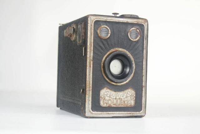 Balda Rollbox. 120 film box camera. 1938. Duitsland. Balda Rollbox. 120 film box camera. 1938. Duitsland.