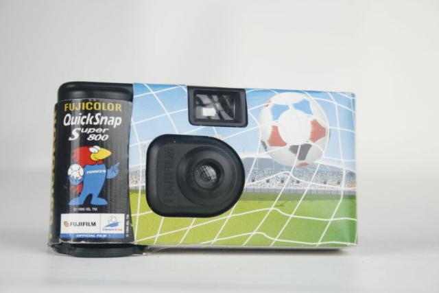 Fujifilm Fujicolor Quicksnap Super 800 France 98