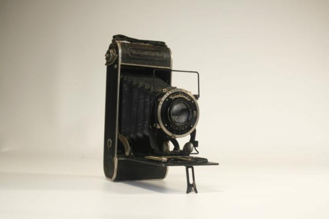 Voigtlander met Anastigmat Skopar F=11,4 lens