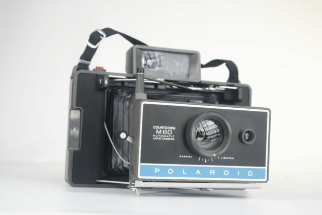 Polaroid Land Camera Automatic. Countdown M60. Instant film Packfilm. 1970. USA Polaroid Land Camera Automatic. Countdown M60. Instant film Packfilm. 1970. USA