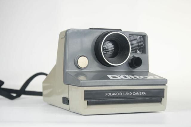 Polaroid Land Camera The Button. SX-70 integraal film. 1981. USA Polaroid Land Camera The Button. SX-70 integraal film. 1981. USA