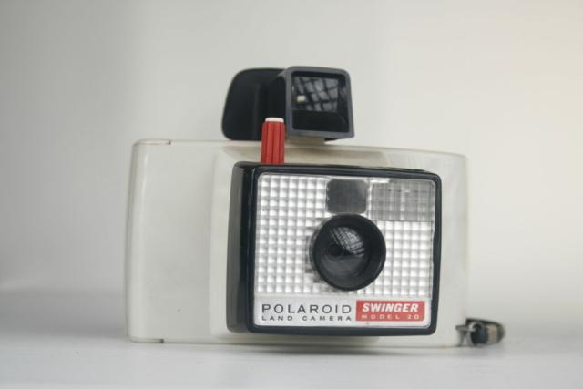 Polaroid Swinger Model 20. 20 roll film. 1965-1970. USA Polaroid Swinger Model 20. 20 roll film. 1965-1970. USA